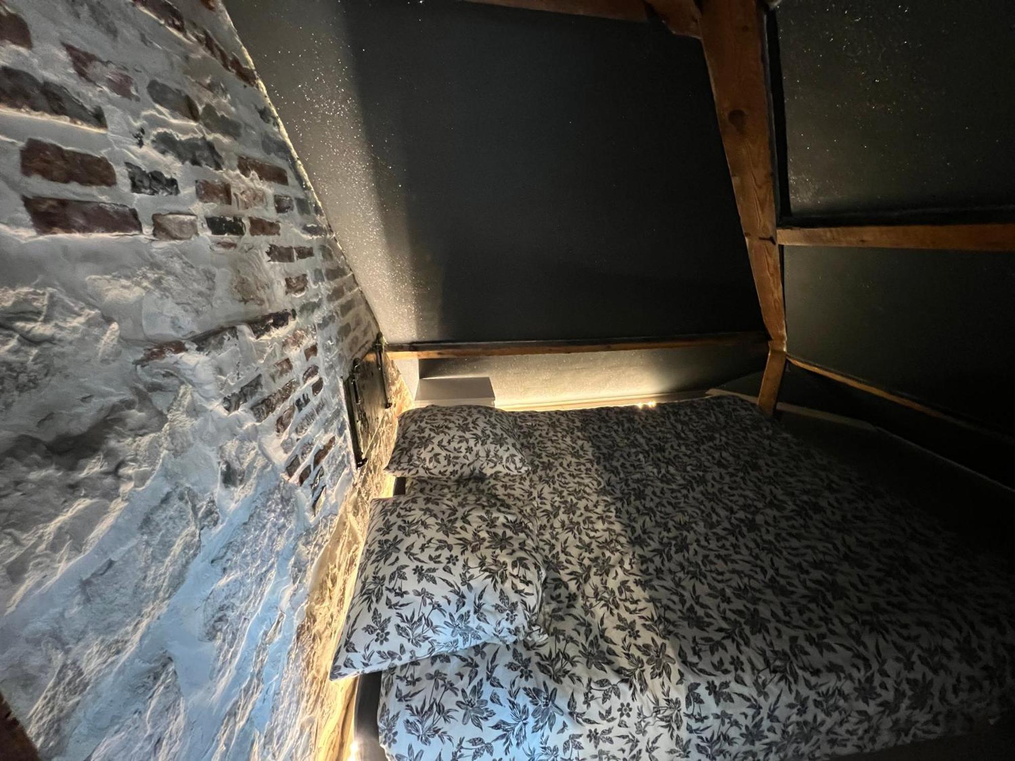 Bellevue Appartement Sous Les Toits Hypercentre Climatise Dole Exterior photo